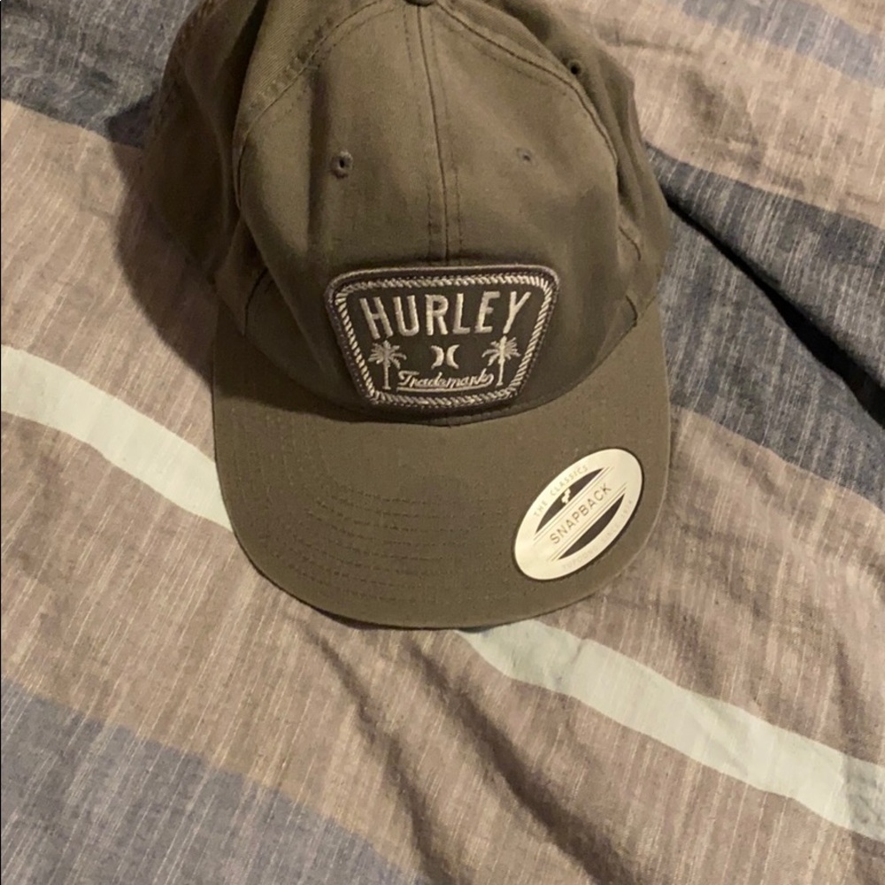 Men’s Hurley hat